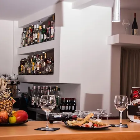 Marika's Apart's & 3* Pastida