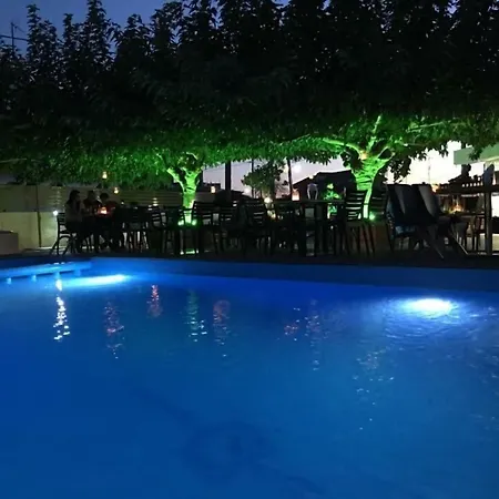 Apartahotel Marika's Apart's & Pastida