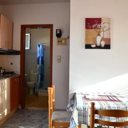 Marika's Apart's & 3*